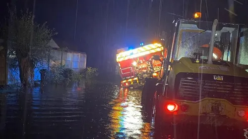 Marais de Guines: Deux camions de pompiers au fossé 