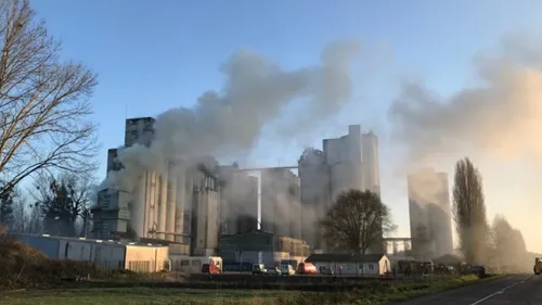 Feu de silo dans l'Aube