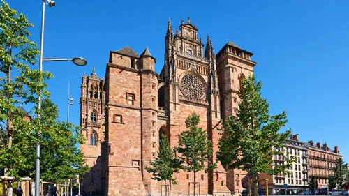 Rodez : Tags sur la cathédrale, une personne interpellée 