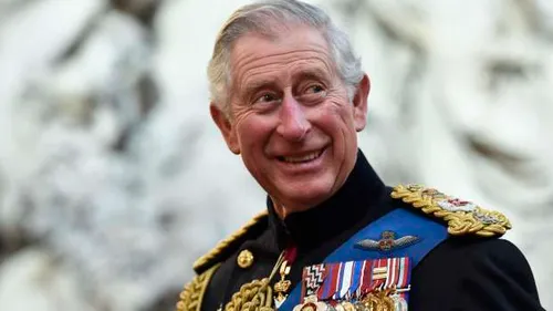 Le couronnement du Roi Charles III retransmis sur écran géant au...