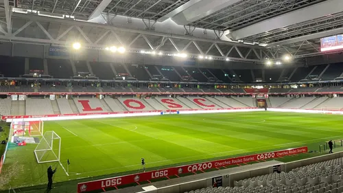 Vestiaires des joueurs, loges, pelouse : Le Stade Pierre Mauroy...