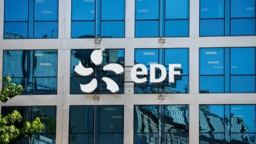 EDF va cesser de couper l'électricité à ses clients particuliers en...