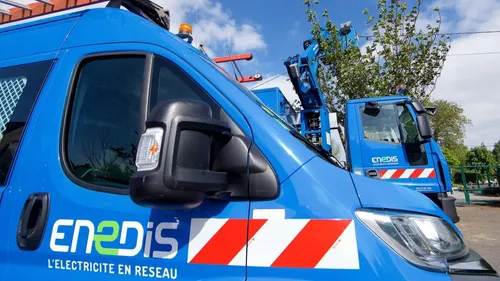 Un camion  fait une sortie de route : 48 foyers privés d'électricité.
