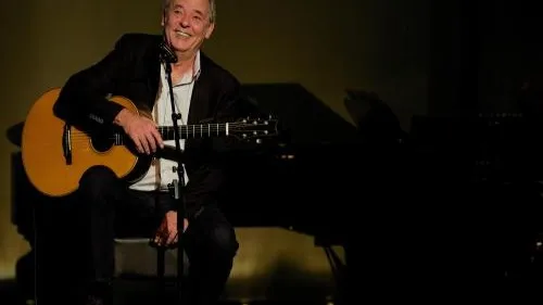 Maxime Le Forestier chante Brassens sur scène ! 