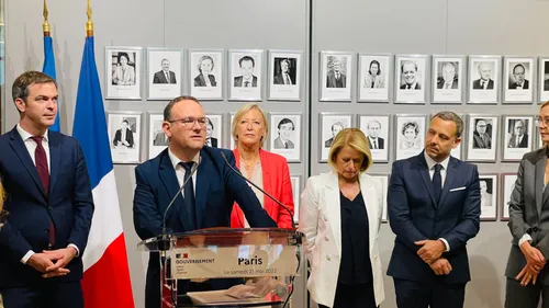 Premier Conseil des ministres ce matin en pleine affaire Damien Abad