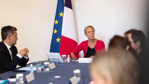 Elisabeth Borne veut faire de la lutte contre le harcèlement...