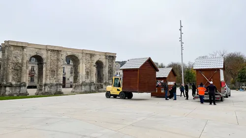 Les chalets de noël s'installent sur les Promenades à Reims 