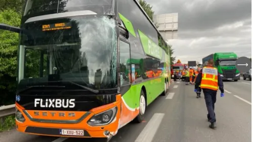 Libercourt : un accident entre un bus belge et une voiture sur l’A1...