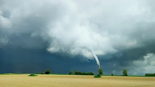 Aisne : un tuba observé dans le ciel de Saint-Quentin