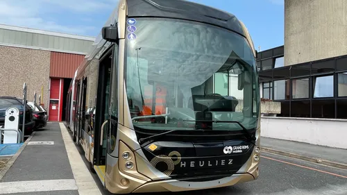  Reims dévoile son premier Bus à Haut Niveau de Service 