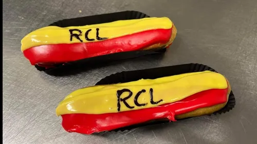 Insolite : une boulangerie de Courrières vend des éclairs aux...