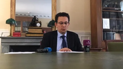 Mort de la petite Anaïs : la mère aurait tué l'enfant avant de se...