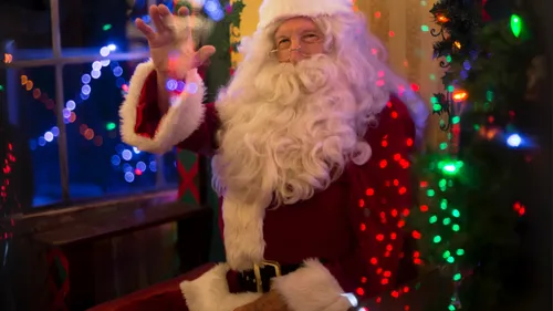 Une maire signe un arrêté pour autoriser la venue du Père Noël 