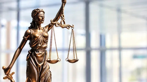 Agé de 25 ans il est jugé pour viol sur 2 mineures de plus de 15 ans 
