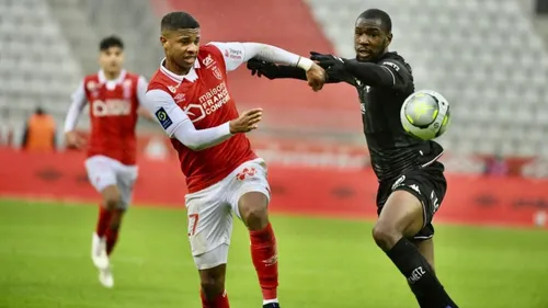 Reims et Troyes chutent à domicile