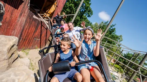 GAGNEZ VOS PLACES POUR TOUTE LA FAMILLE A LA MER DE SABLE !