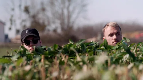 Squeezie et Seb la frite se planquent dans la Marne