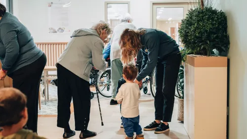 Toulouse : la crèche intergénérationnelle « Tom & Josette » fête...
