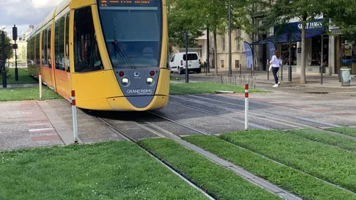 Le tram encore à l'arrêt ce mardi 6 octobre 