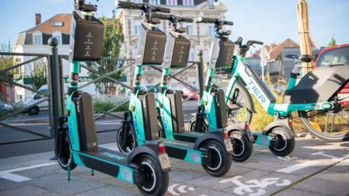 La ville de Roubaix prolonge l'expérimentation de trottinettes...