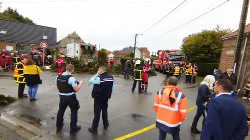 Isbergues : un camion poubelle s’encastre dans une maison, deux...