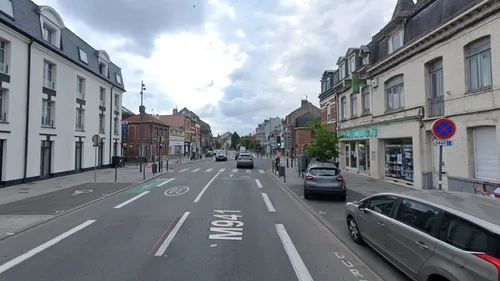 Une femme de 20 ans meurt écrasée sous les roues d'un camion près...