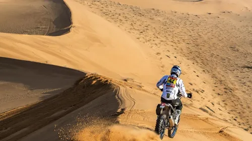 Dakar:  Van Beveren perd du temps, mais sauve son podium