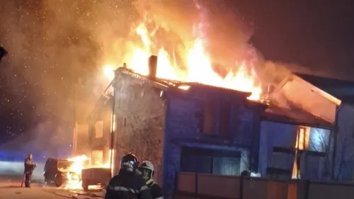 Une maison dévastée par un incendie cette nuit