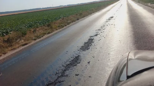 Sous l'effet de la chaleur, le bitume fond