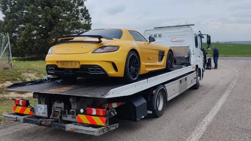 Le bolide termine sa course à la fourrière
