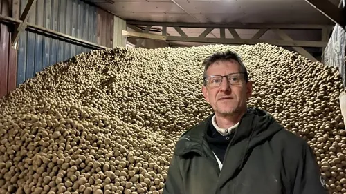 Un agriculteur du Pas-de-Calais va donner gratuitement 90 tonnes de...