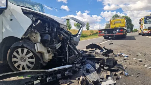 Un mort et trois blessés graves dans une collision frontale