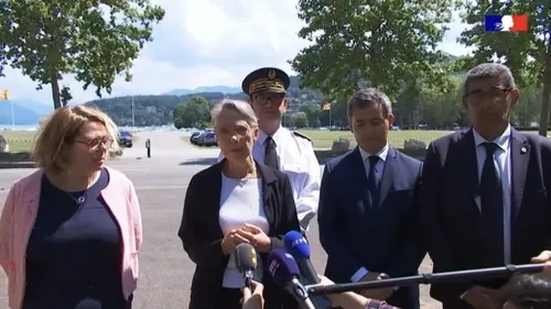 Attaque au couteau à Annecy : quatre enfants de 22 mois à 3 ans en...