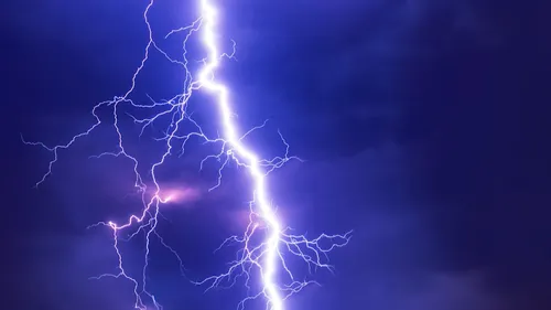 Un impact de foudre exceptionnel a frappé dans l'agglomération...