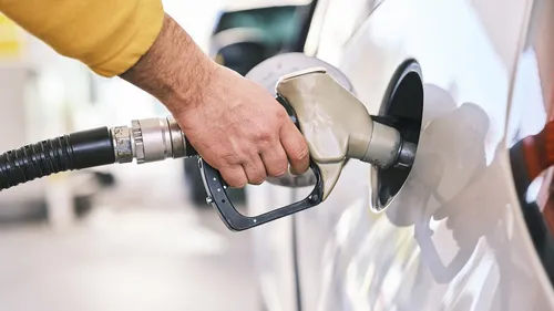 Pouvoir d'achat : qui pourra bénéficier de l'indemnité carburant...