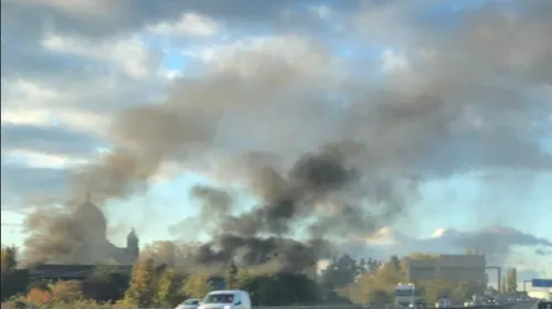 Violent feu de détritus dans un hangar à Reims