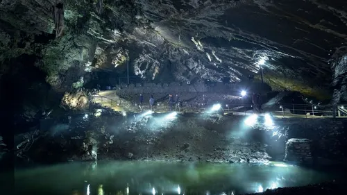 Carte Postale : Champagne FM vous emmène au domaine des grottes de Han