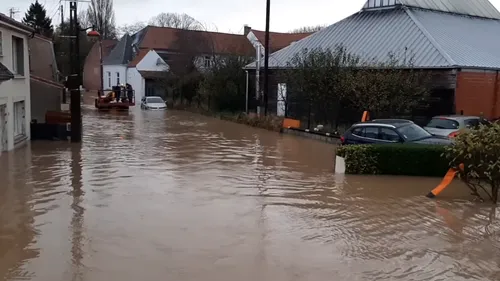Crues : la vigilance orange toujours en vigueur dans le Nord et le...