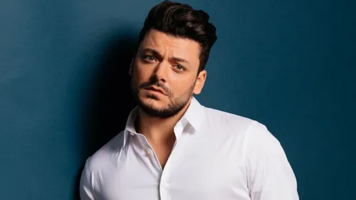 Kev Adams en rodage à Reims
