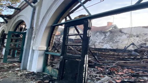 Six personnes interpellées après l'incendie de l'école Jean Macé à...