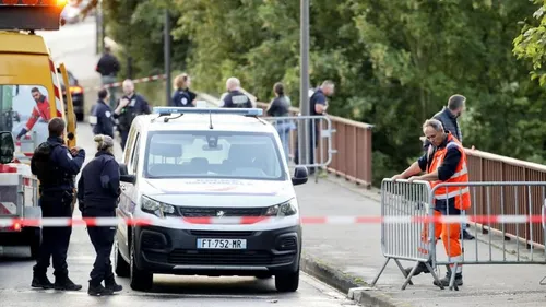 Une voiture tombe dans la Sambre après une perte de contrôle à...