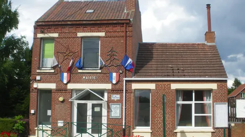 Le maire d'Estevelles devient femme et annonce sa transition lors...