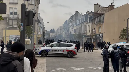 Un manifestant grièvement blessé par une grenade à Reims
