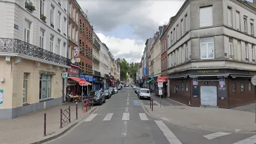 Vie nocturne à Lille : les contrôles policiers se poursuivent dans...