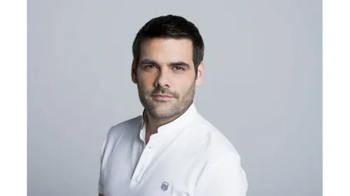  Matthieu Lartot, le "Monsieur Rugby" de France Télévisions,...