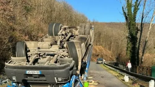 Le conducteur d'un camion se tue dans un accident