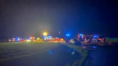 Une collision frontale fait deux morts et quatre blessés  