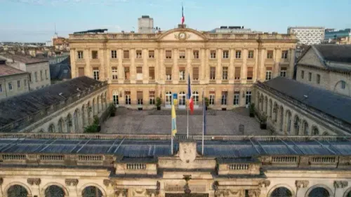 Bientôt une nouvelle porte pour l’hôtel de ville de Bordeaux