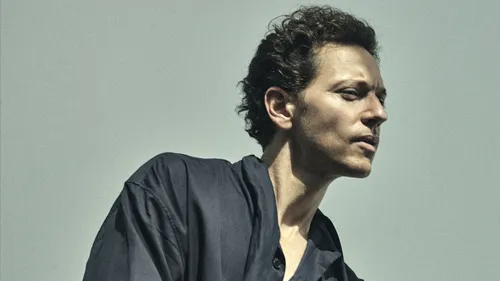 Le chanteur Raphaël rejoint la programmation de ce festival situé...