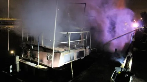 Beuvry; Un bateau détruit par un incendie, cette nuit